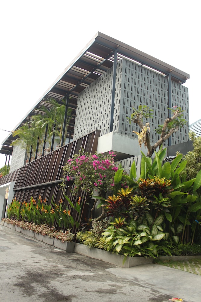 The Kemilau Hotel & Villa Canggu 11/72