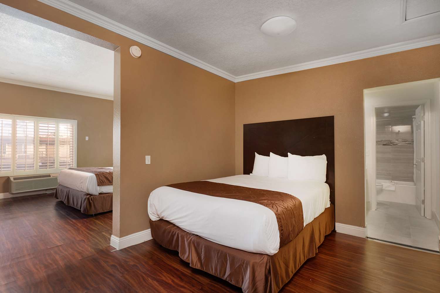 Americas Best Value Inn & Suites Anaheim Convention Center 5/27