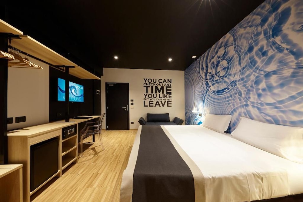 Hotel Aqua 8/50