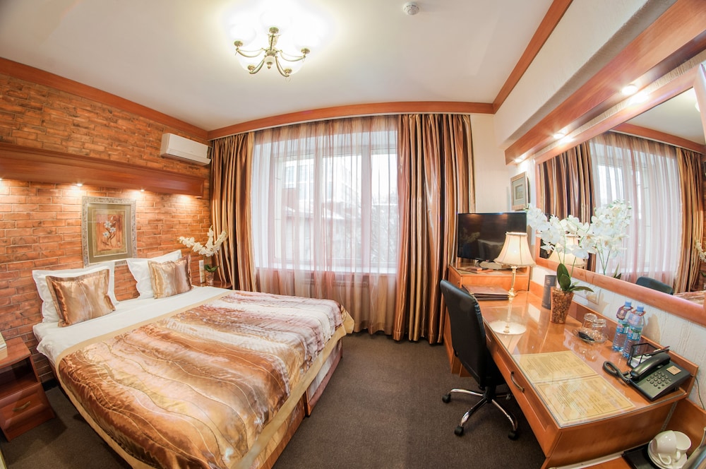 STANDARD, DOUBLE OR TWIN BED