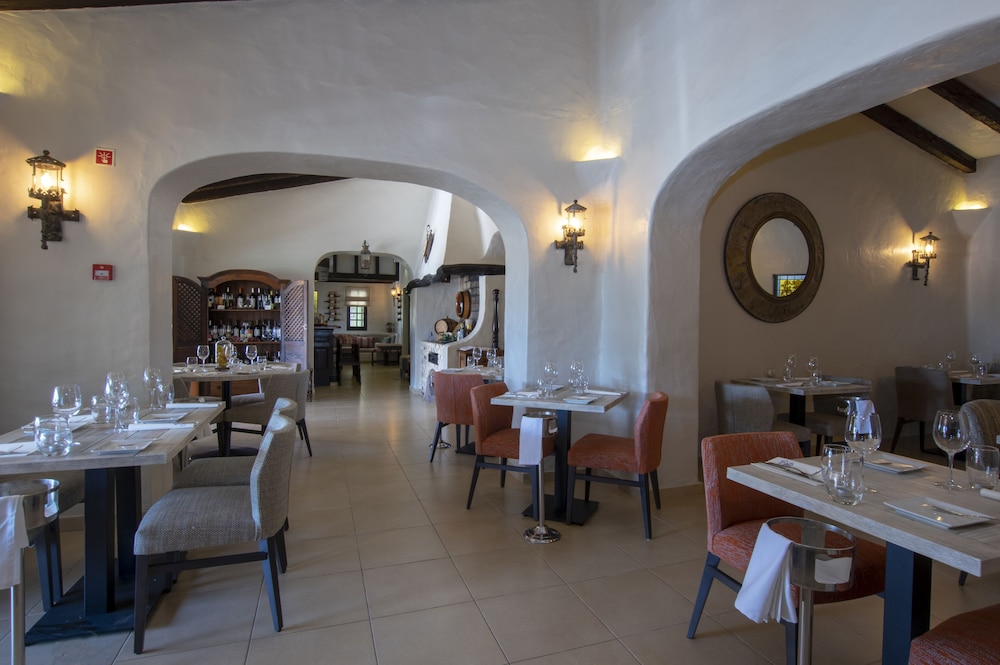 Rocha Brava Village Resort 60/77