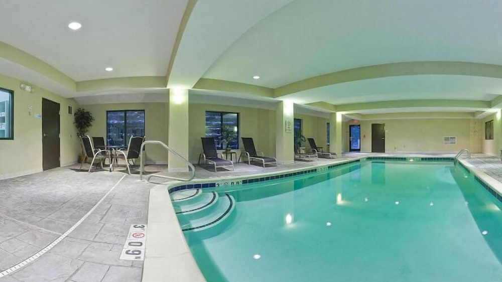 Holiday Inn Express Hotel Suites Tell City 1/62