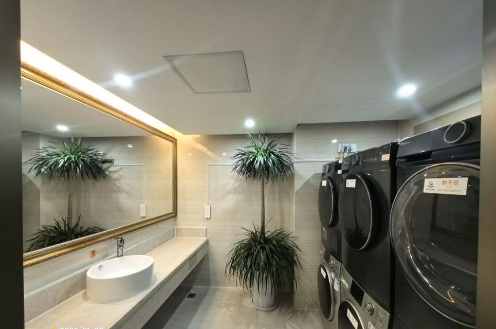 Vienna International Hotel (Xi'an North Railway Station) 20/20