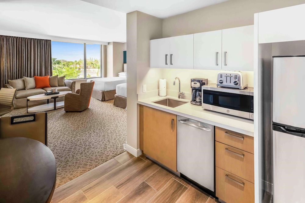 Hilton Miami Dadeland 50/65
