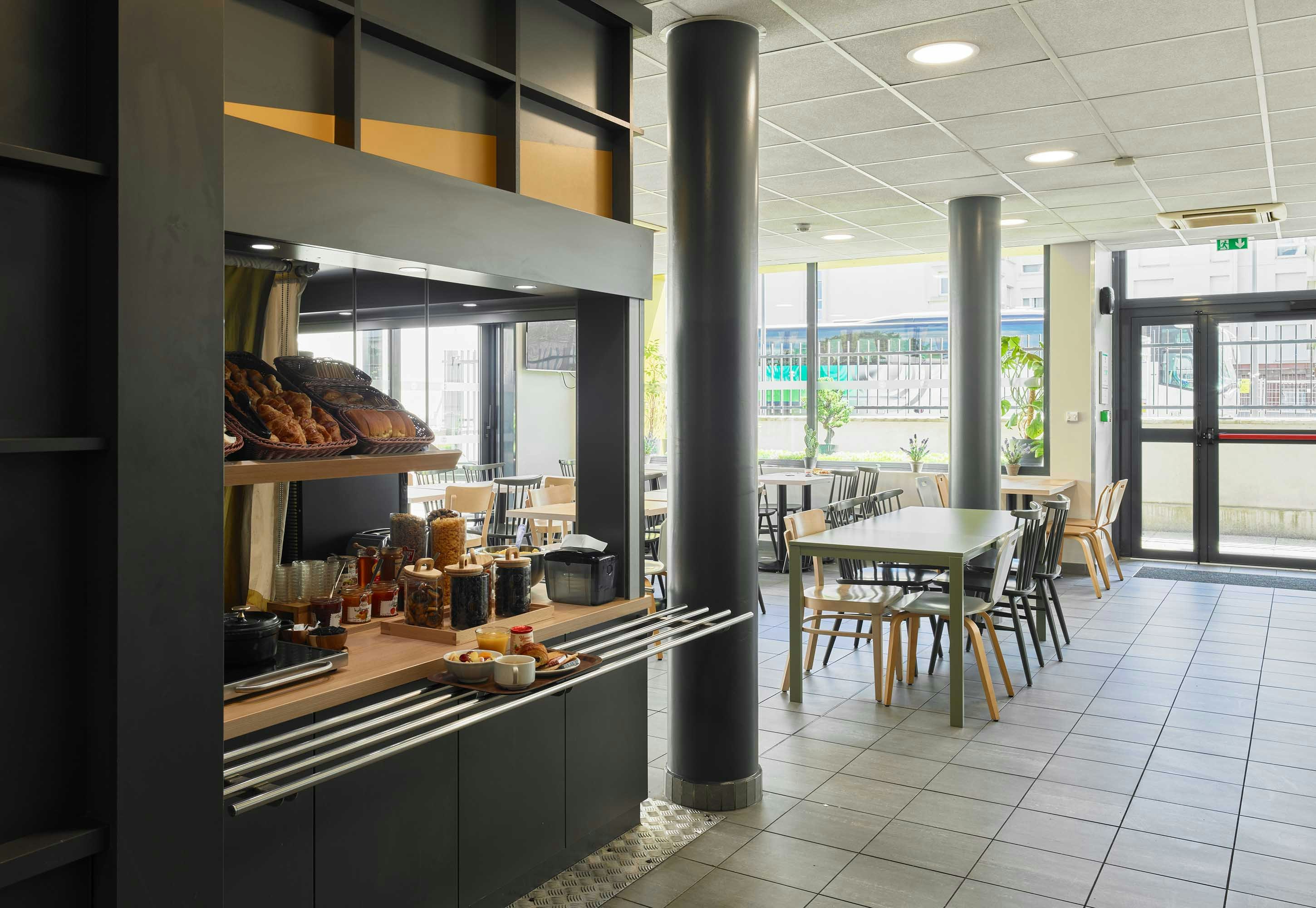 B&B HOTEL Paris Est Bobigny Universite 20/23