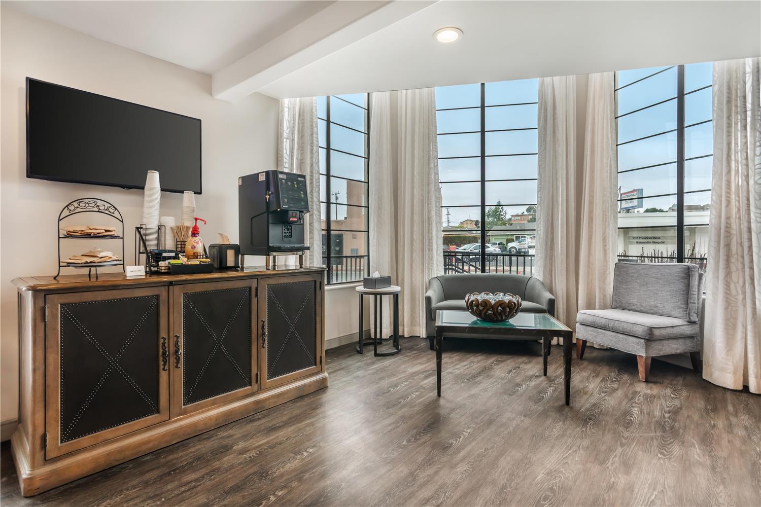 Best Western Rose Garden Inn 26/37