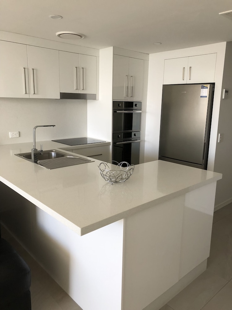 AQUARIUS RESORT 30/82