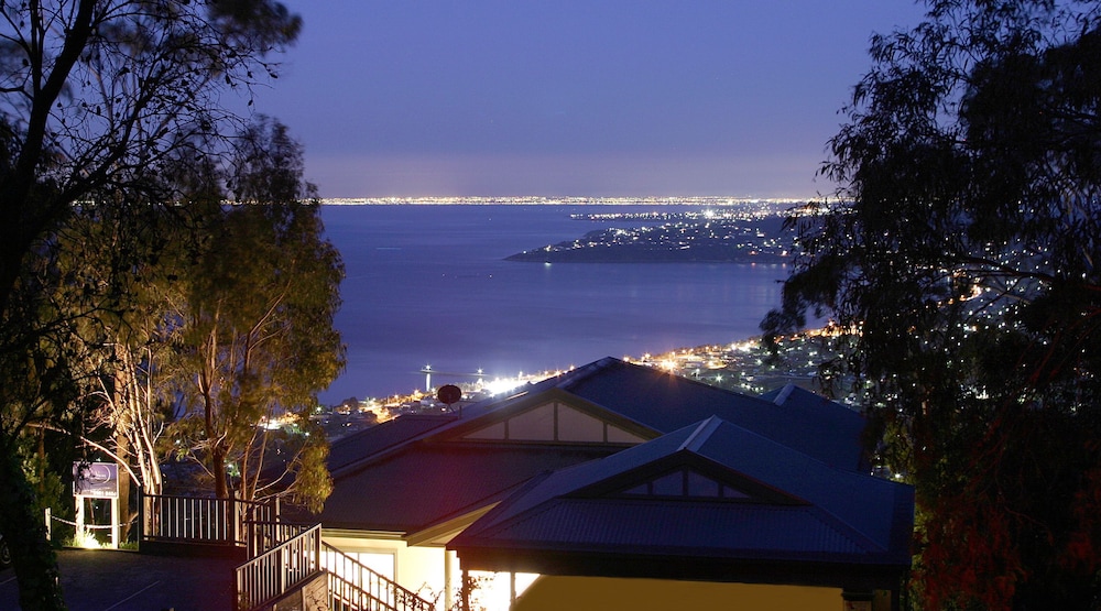 Arthurs Superb Views Luxury Retreat 34/43