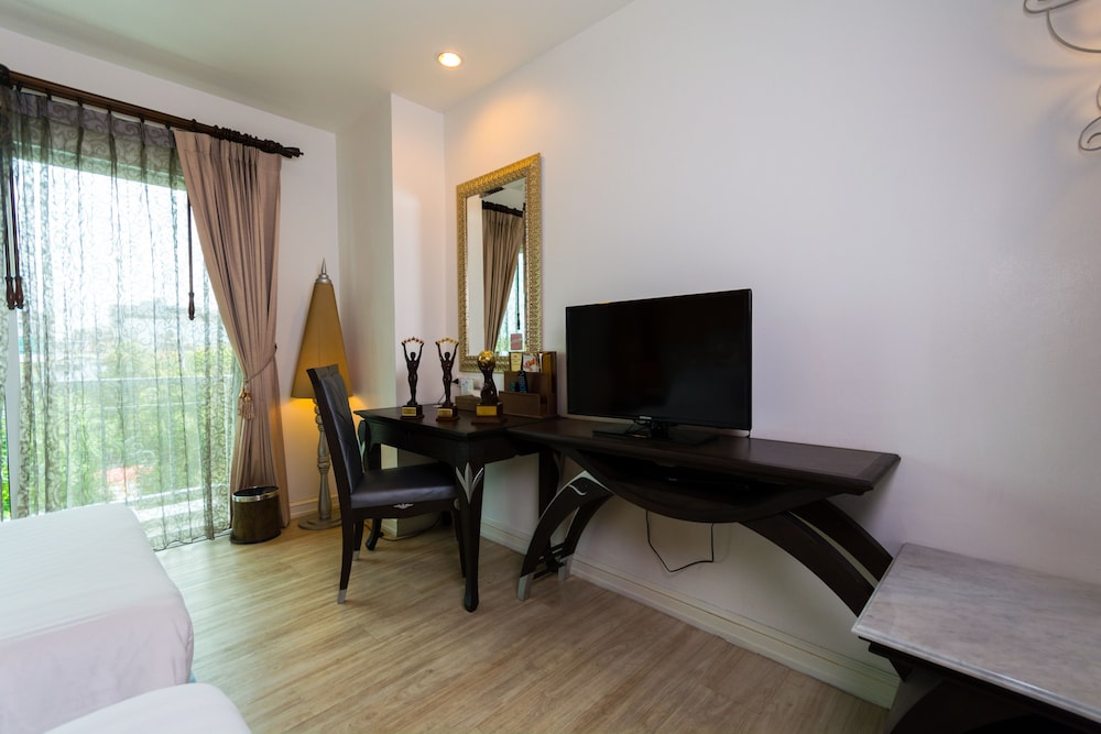 Chillax Resort 40/50