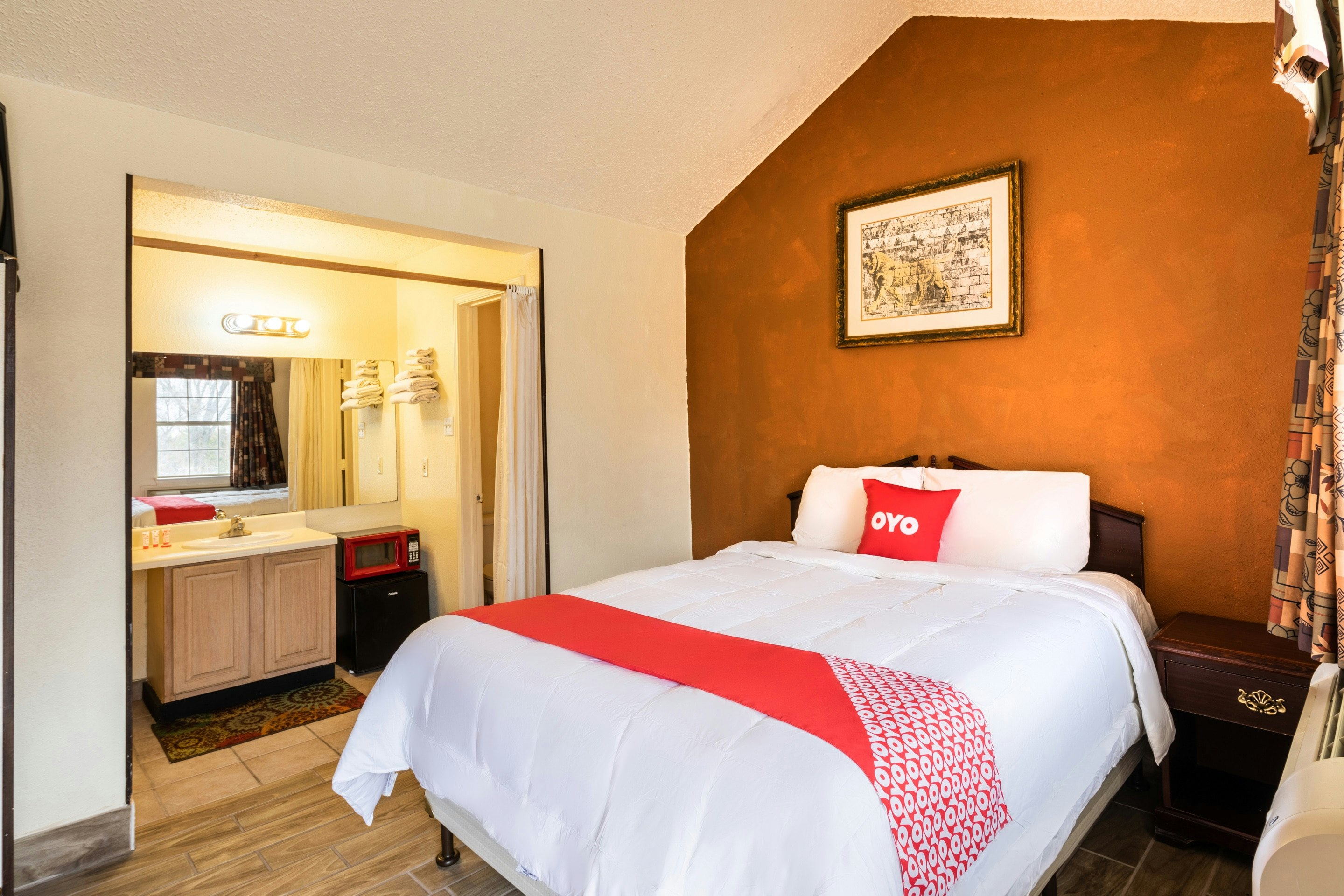 OYO Hotel Decatur TX Hwy 287 Northwest 11/32
