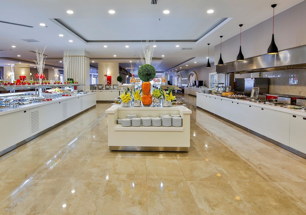 Calido Maris Hotel 11/60