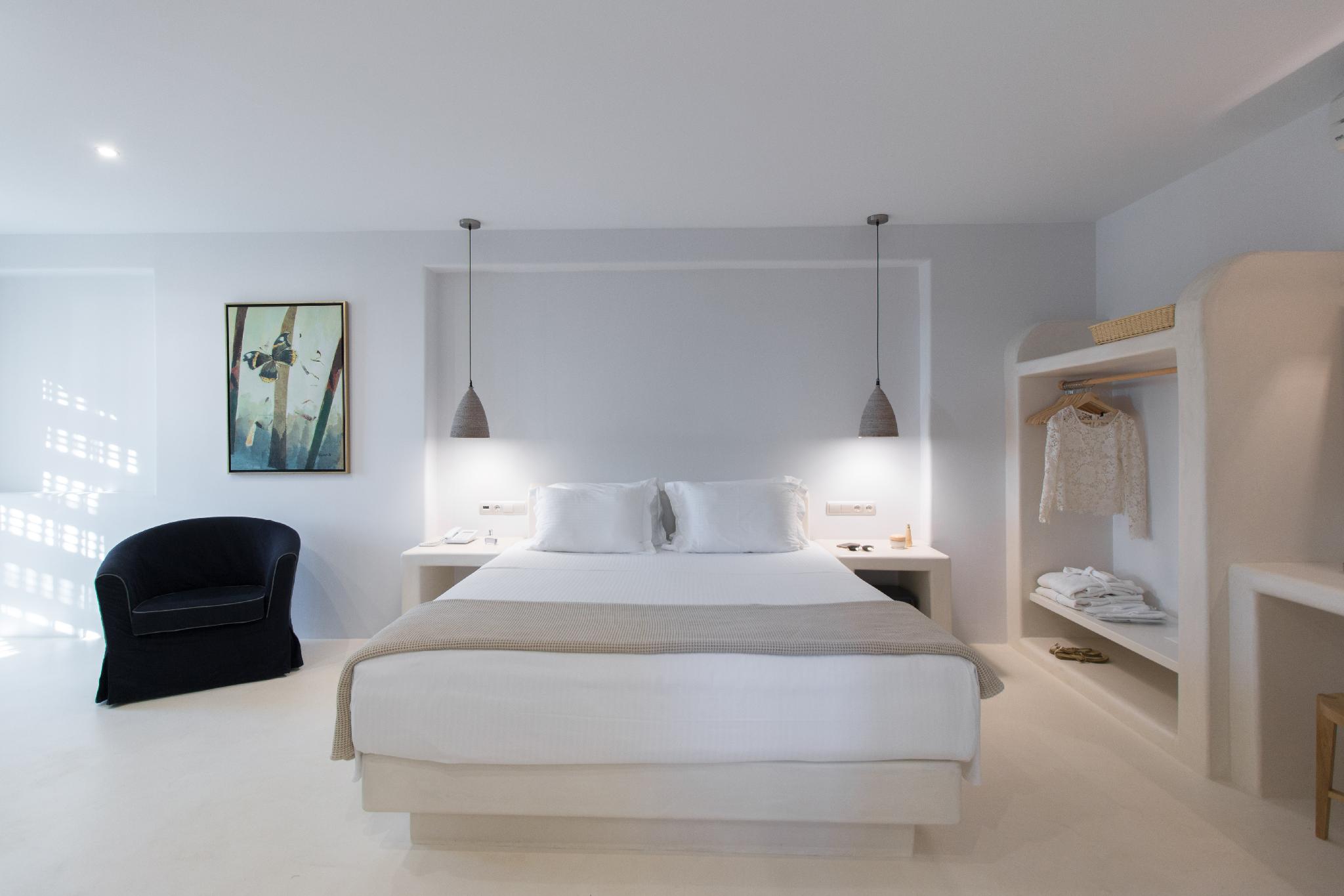 Premium, Suite, Lateral Side Sea View