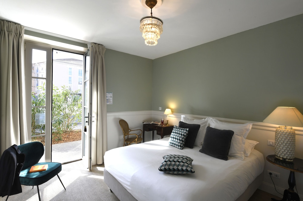 Grand Hotel Henri 8/43