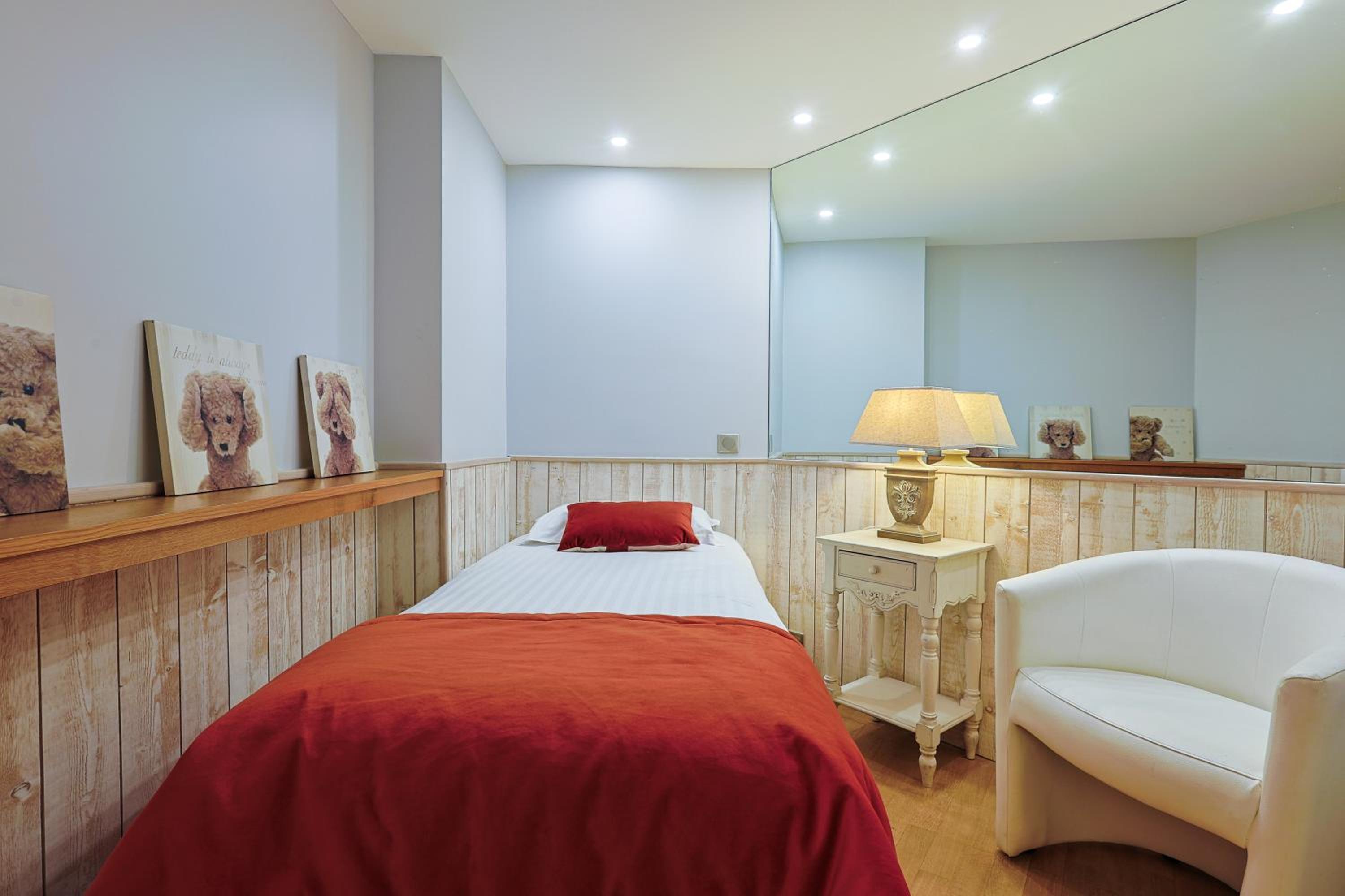 Hotel le Fouquet s 27/50