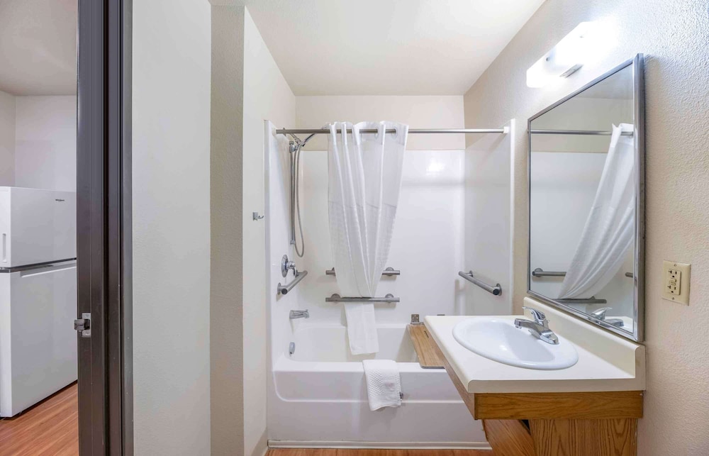 Extended Stay America Select Suites - Lubbock - South 34/36
