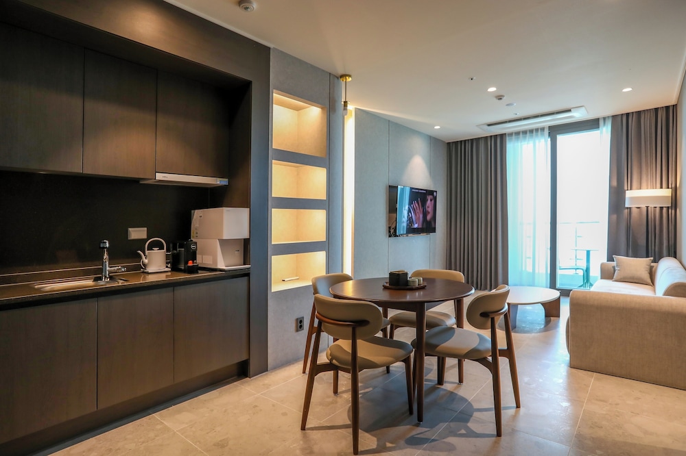 Hotel Around Sokcho 45/62