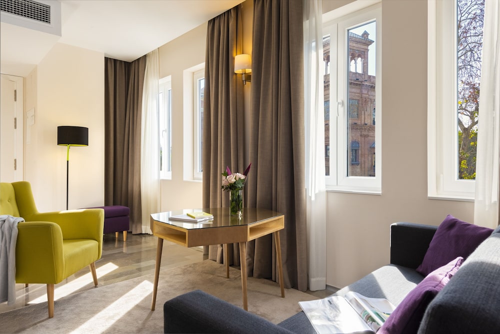 Torre Homenaje Historical Suites 32/50