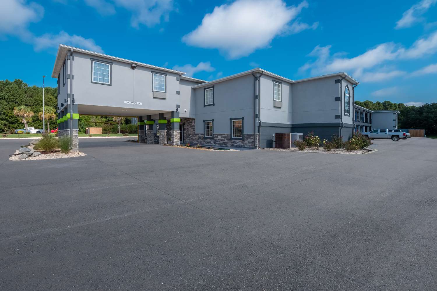 SureStay Hotel by Best Western Manning 32/39