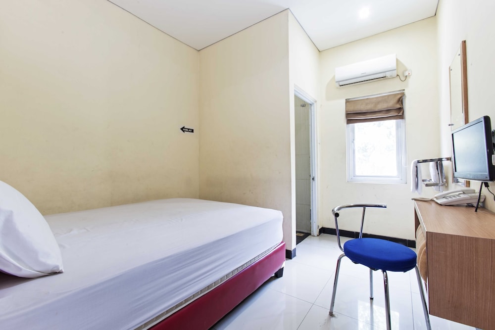 Reddoorz Plus Jalan Pemuda Jakarta 19/34