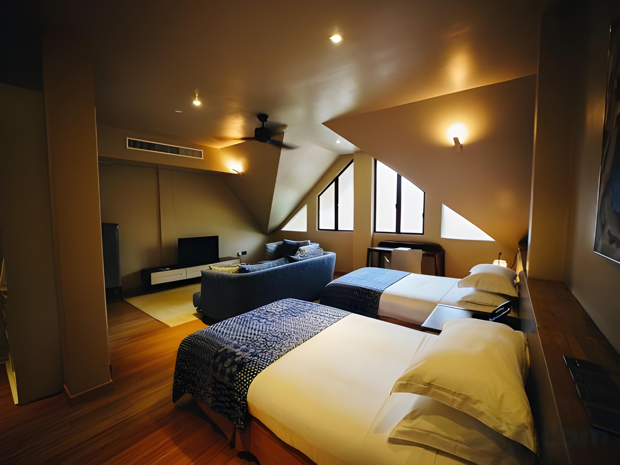 Studio, Attic