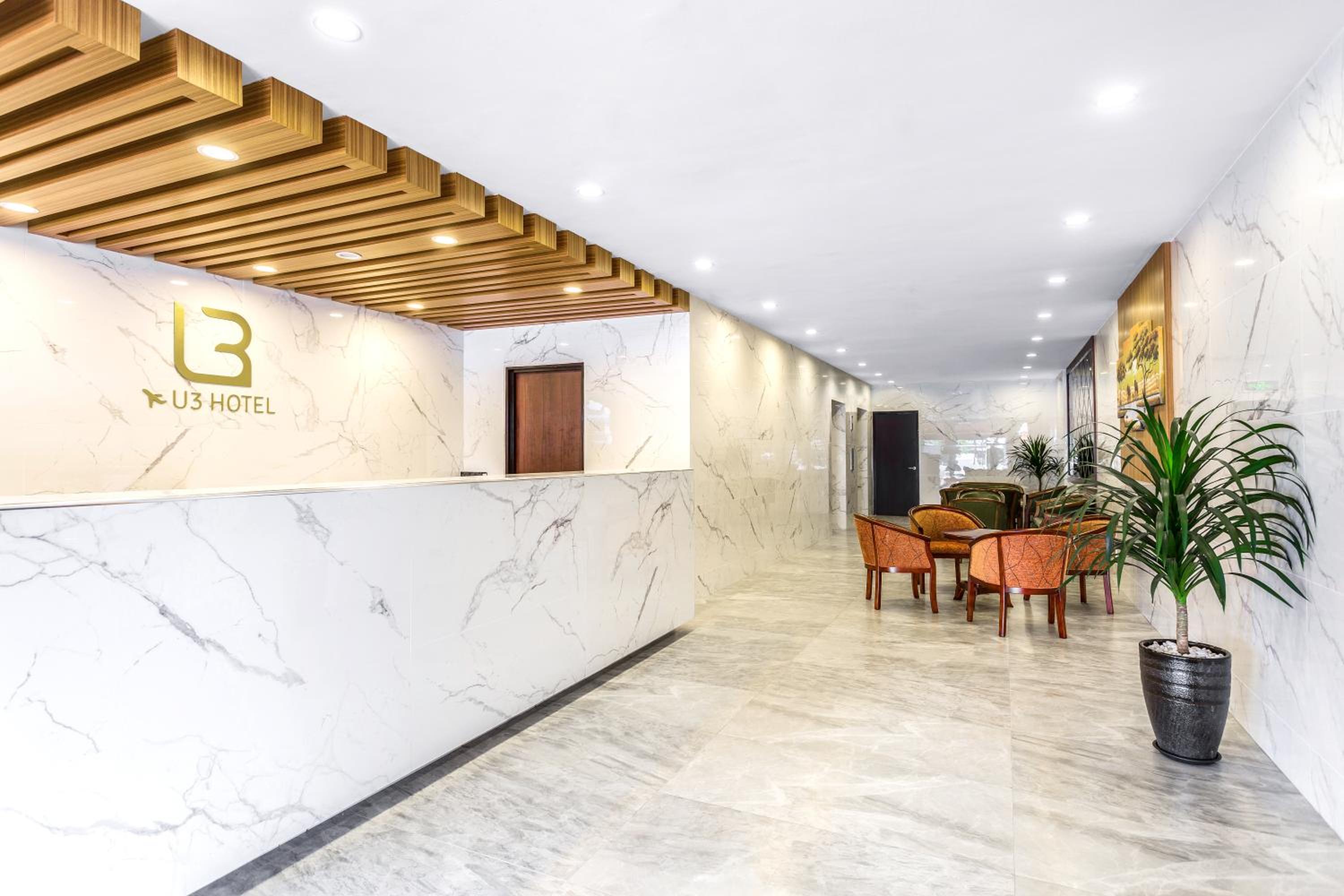 U3 Hotel 8/68