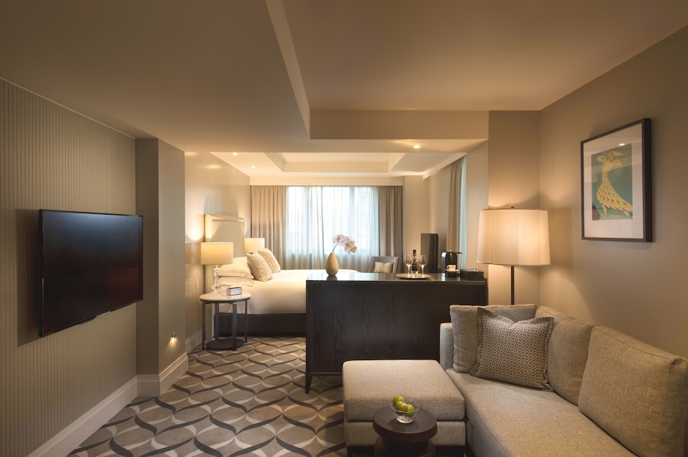 Mayfair Hotel 33/66