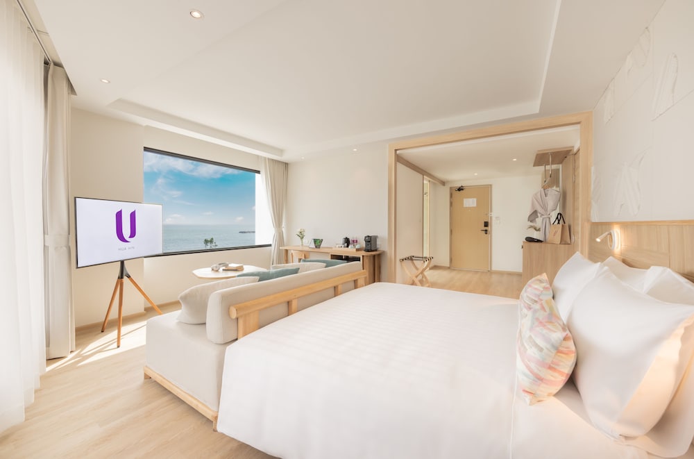 Bliss, Junior Suite, Luxury, King Bed, Sea View, Bathtub