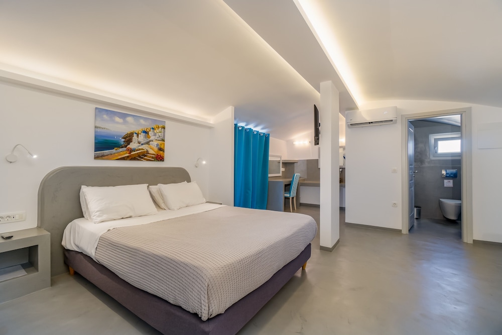 EXECUTIVE, SUITE, KING BED, SOFA