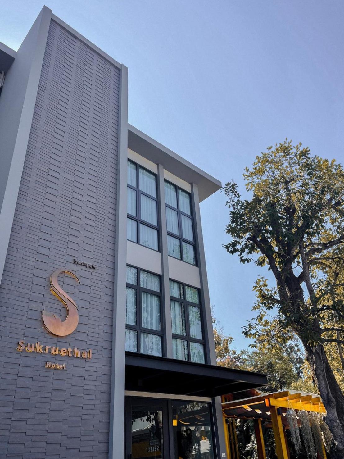 Sukruethai Hotel in HANG DONG