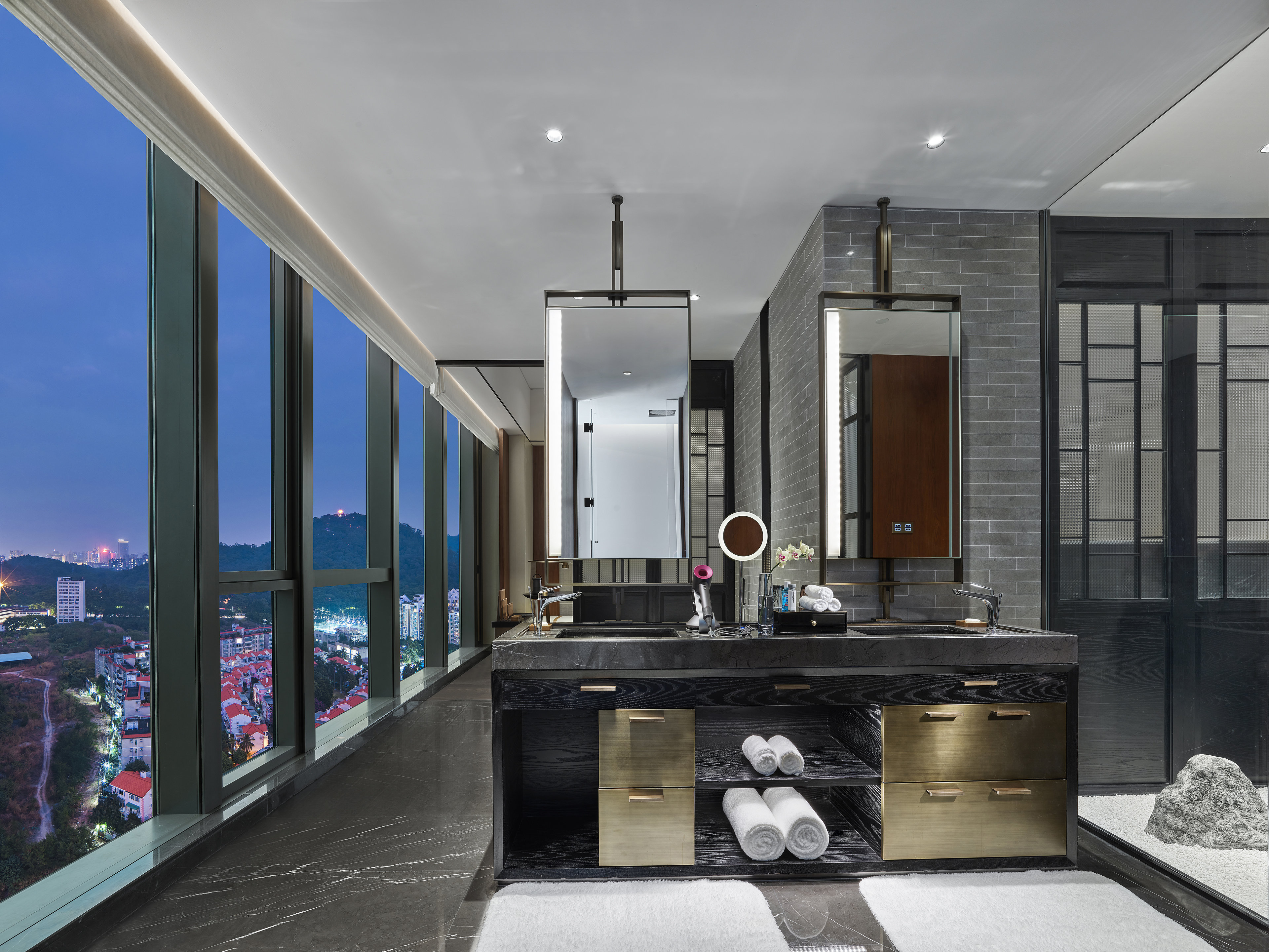 Intercontinental Dongguan 29/76