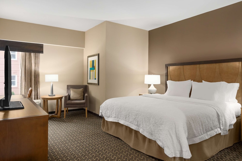 Hampton Inn & Suites Clayton/St Louis-Galleria Area 16/61