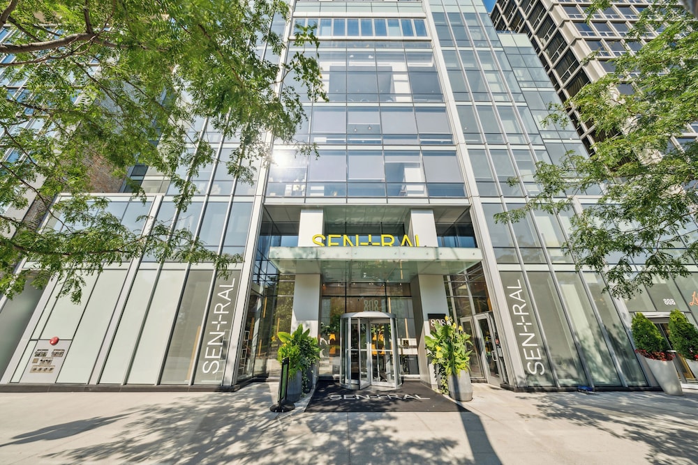 Sentral Michigan Avenue 50/58