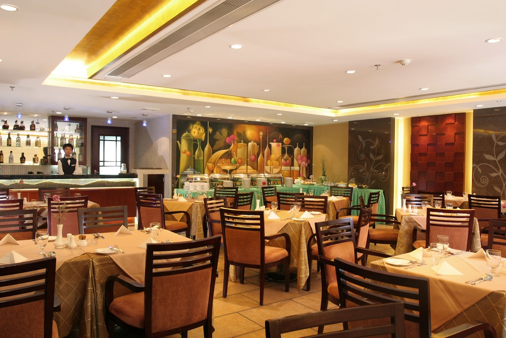 Global Business Hotel 38/49