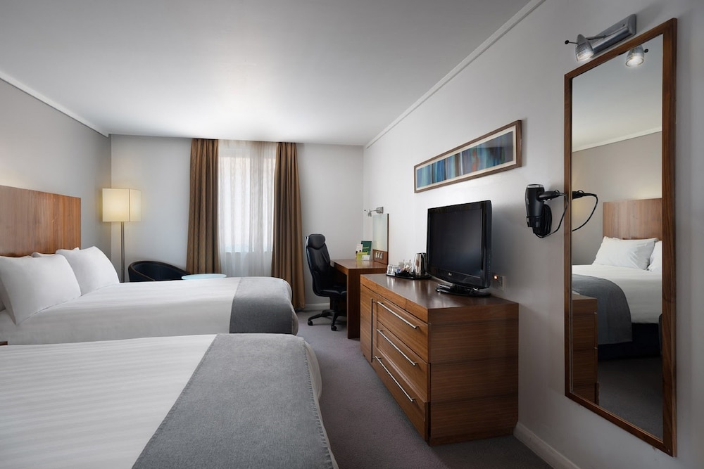 Holiday Inn London - Camden Lock by IHG 25/84
