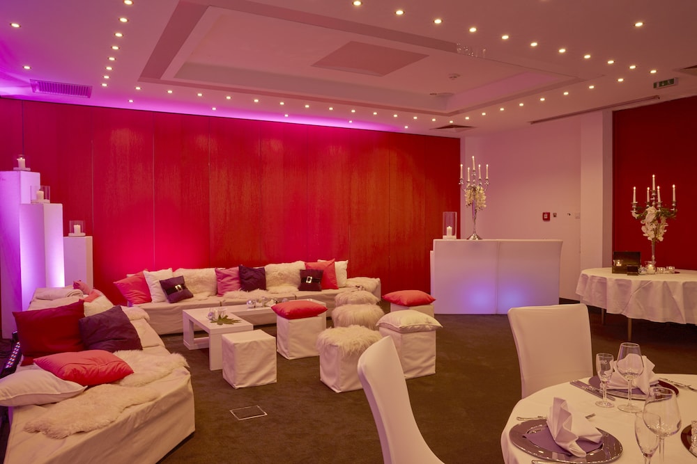 H Hotel Nuremberg Ex Ramada Landhotel 44/59
