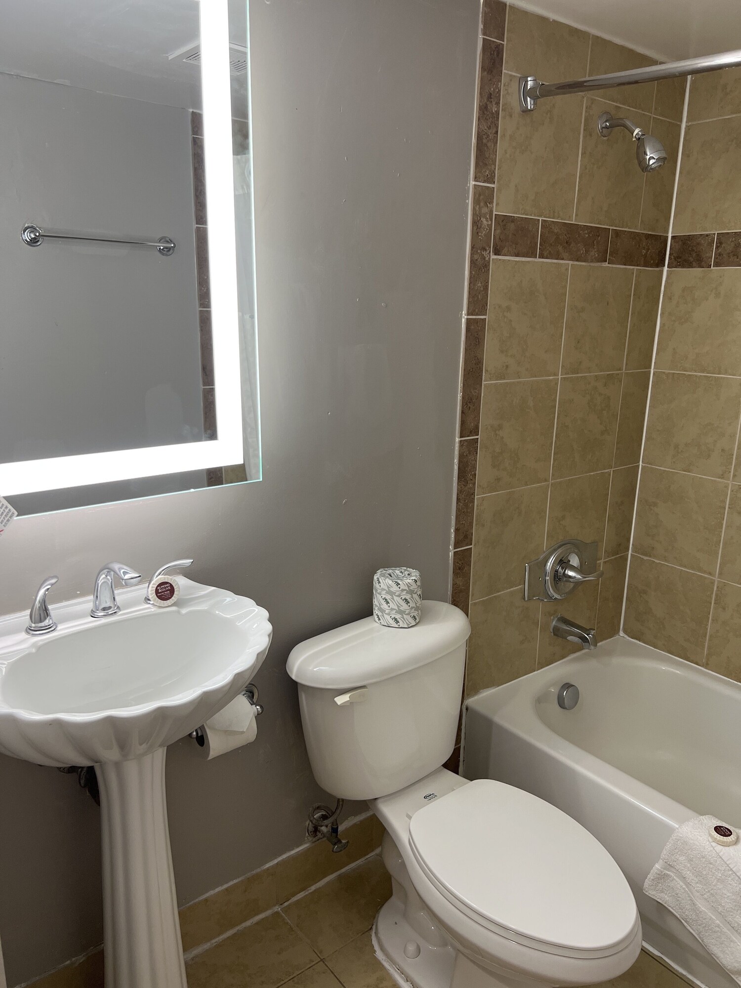 Deluxe, Studio, 2 Queen Beds, Oceans 2700 7/9