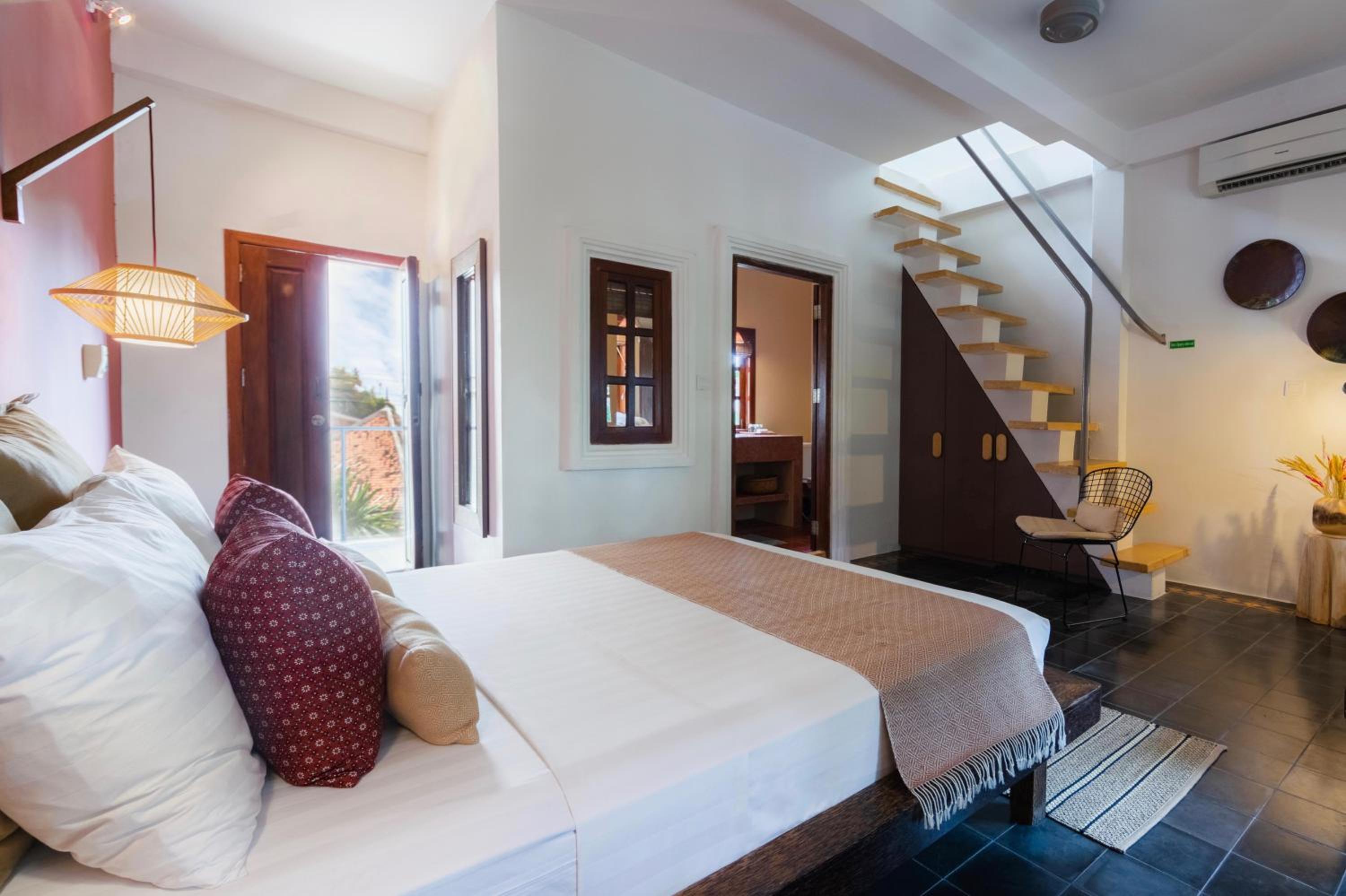 Roof Top, Deluxe, 1 King and 1 Single Beds, Terrace