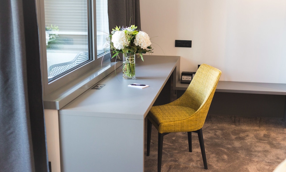 Bel Residence 55/80