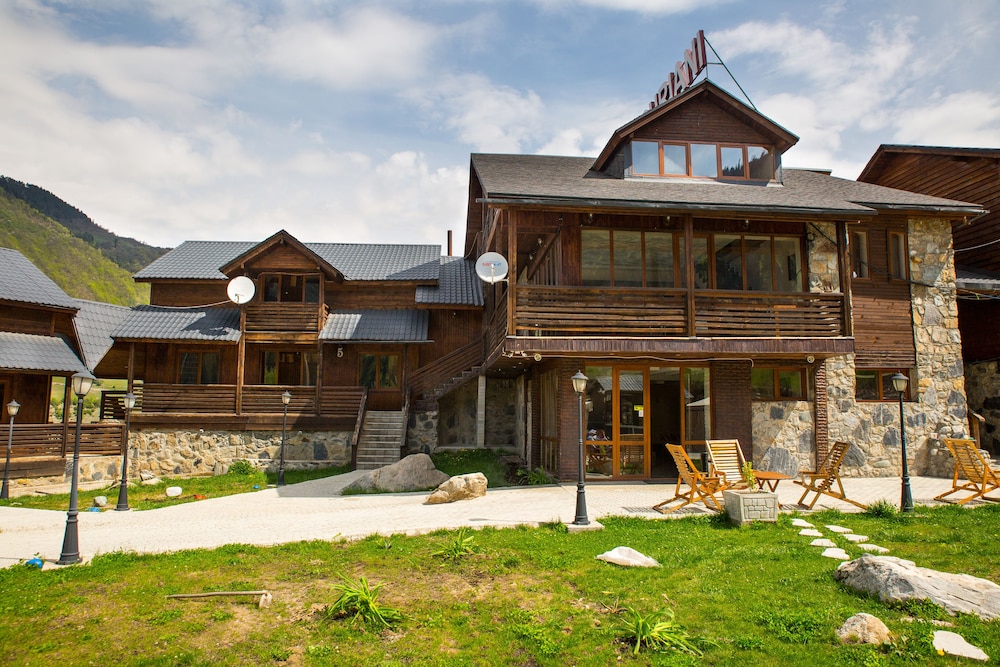 Hotel Banguriani 2/20