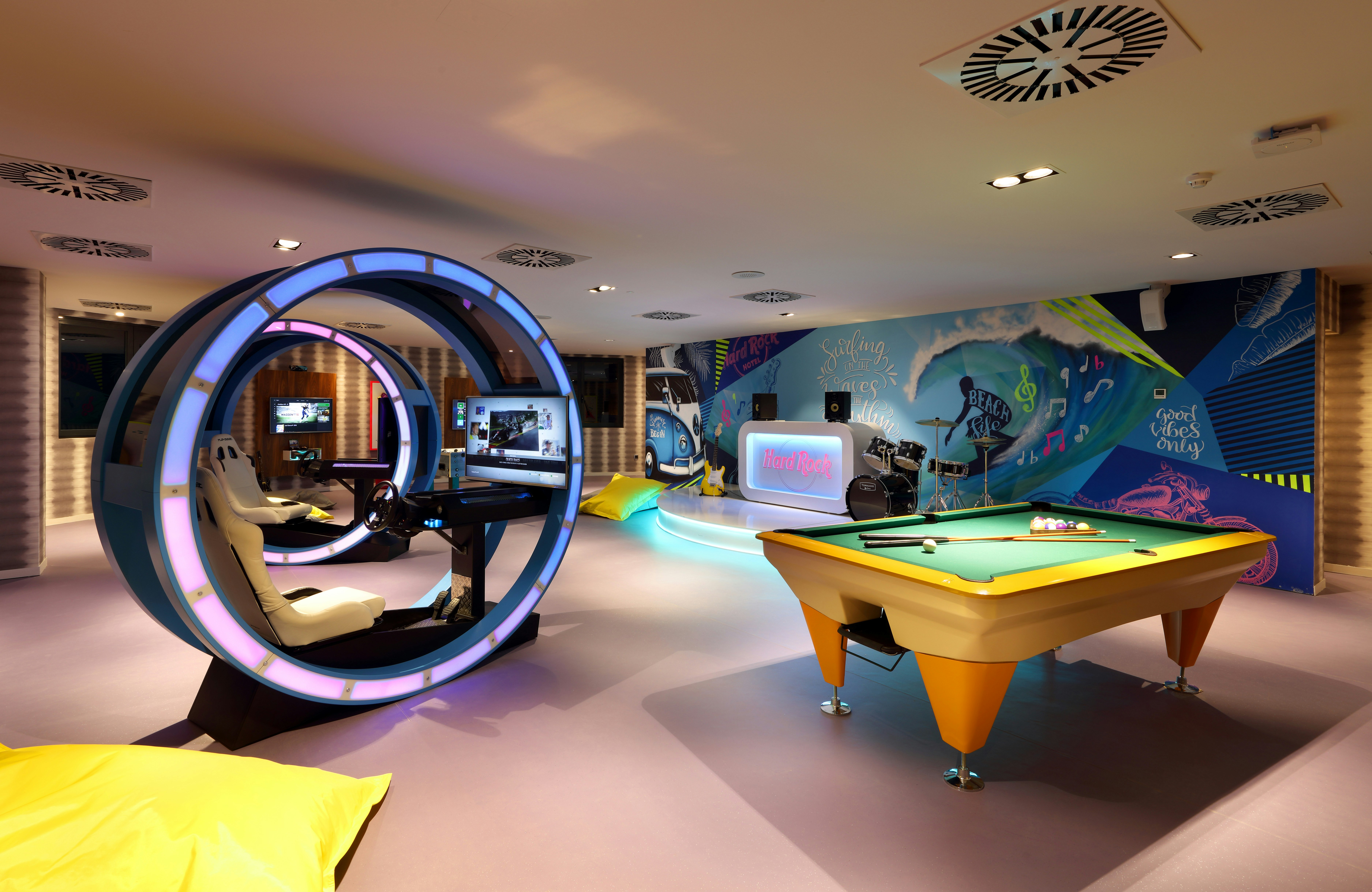 Hard Rock Hotel Tenerife 69/82