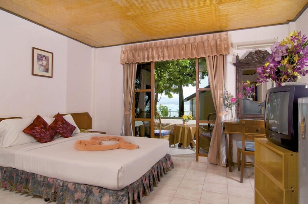 BAAN KARON HILL PHUKET RESORT 20/53