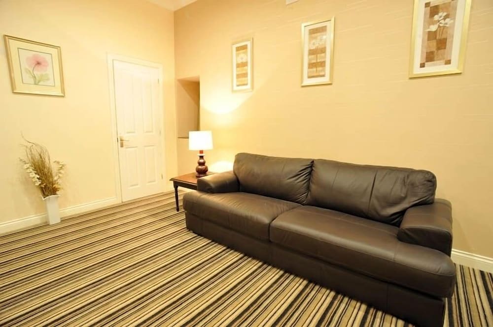 Kings Arms Hotel 33/44