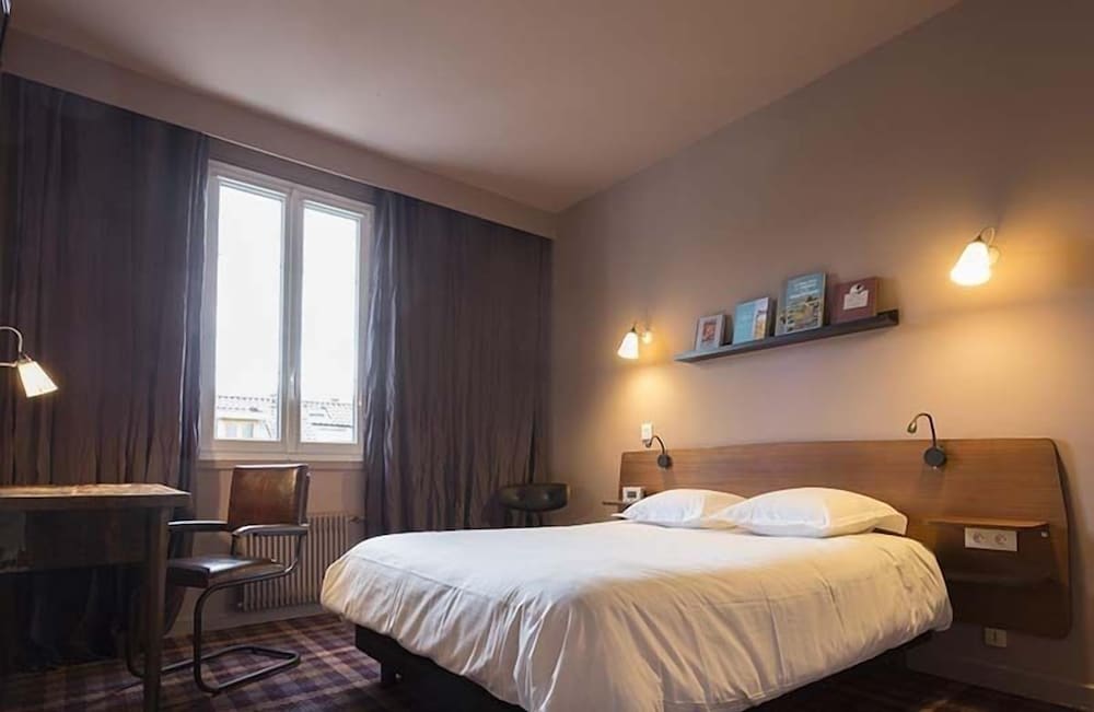 Hotel Beaulieu Lyon Charbonnieres 13/40