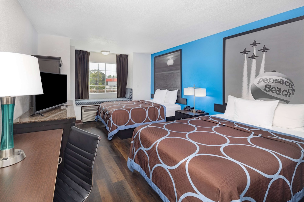 Super 8 By Wyndham Pensacola 39/49