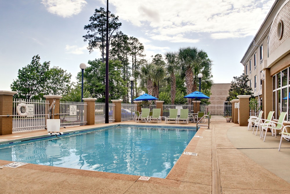 Holiday Inn Express Suites Jacksonville South I 295 7/73