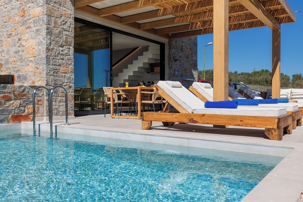 Deos Luxury Suites 22/50
