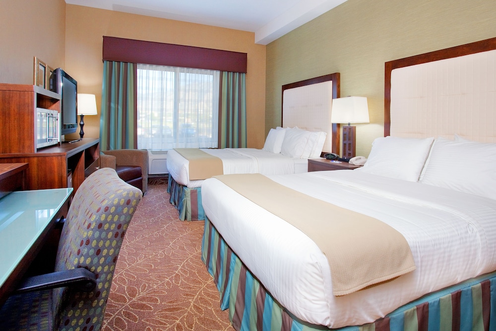 Holiday Inn Express Hotel Suites Logan 32/79