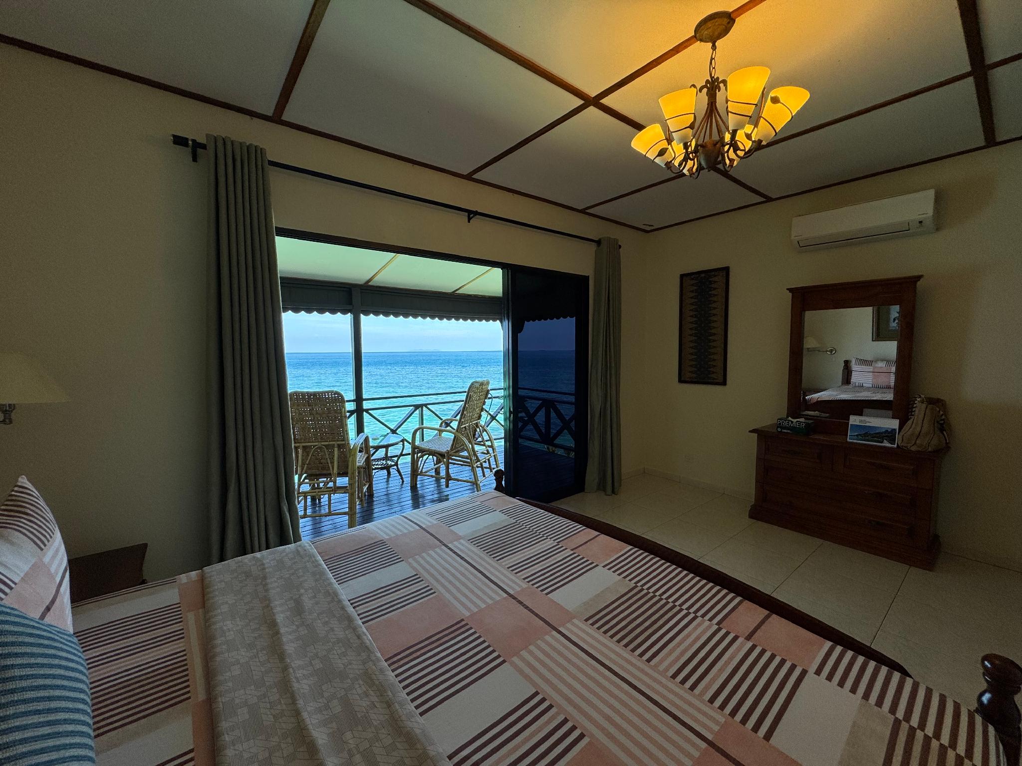 Deluxe, King Bed, Lagoon View