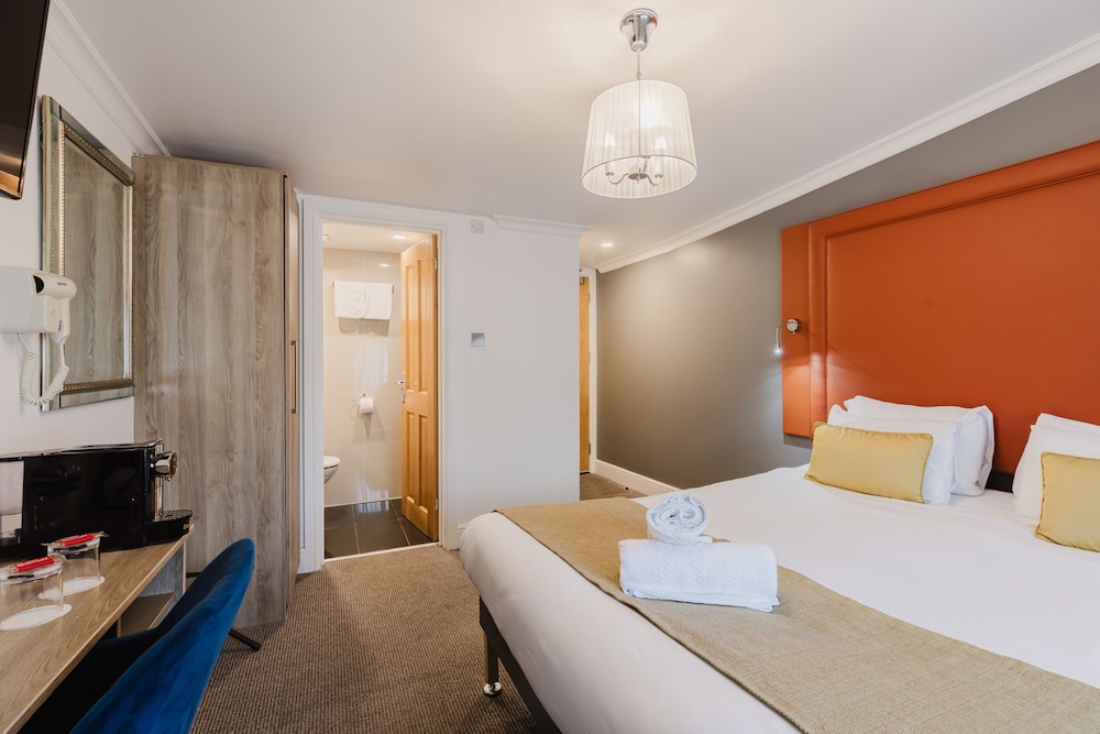 EXECUTIVE, DOUBLE BED