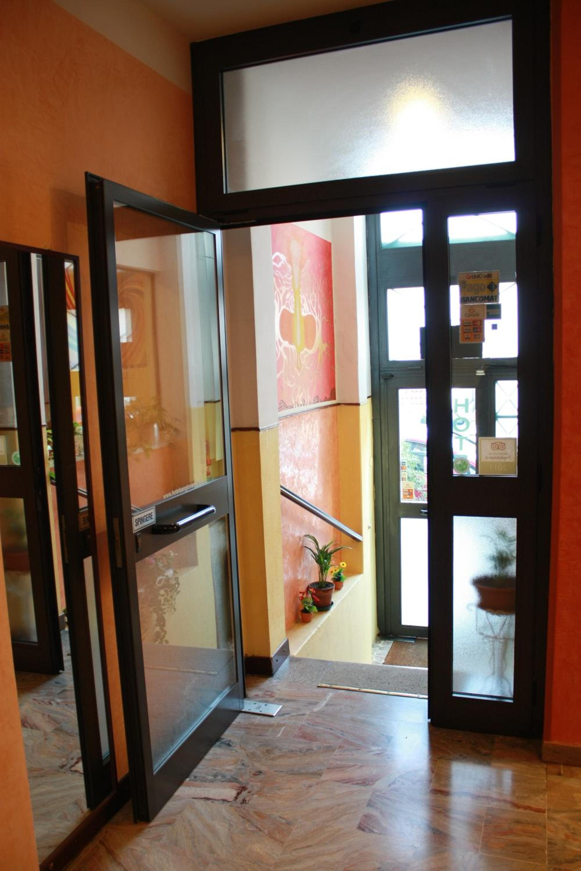 Hotel San Giovanni 38/55